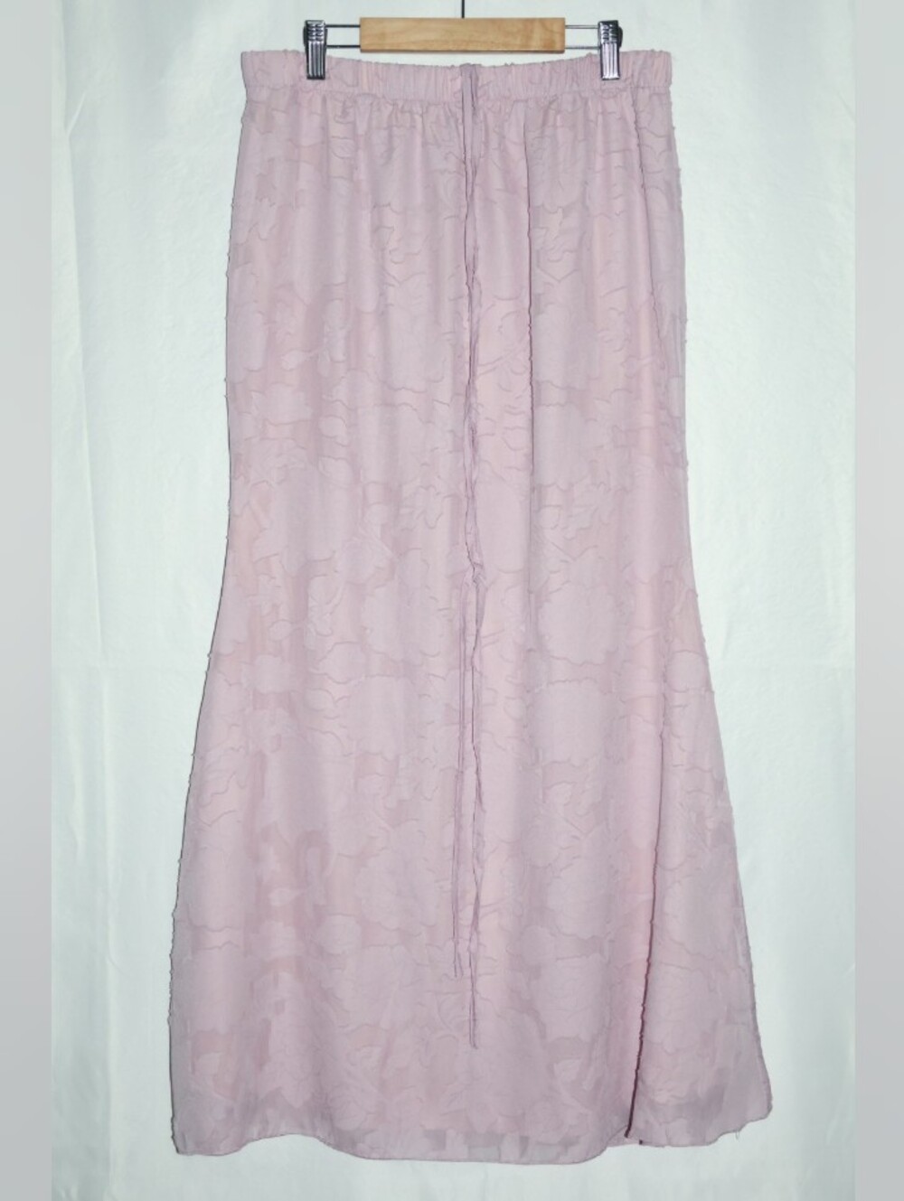 Cider Light Pink Floral Textured Jacquard-Weave Maxi Skirt w/Drawstring.